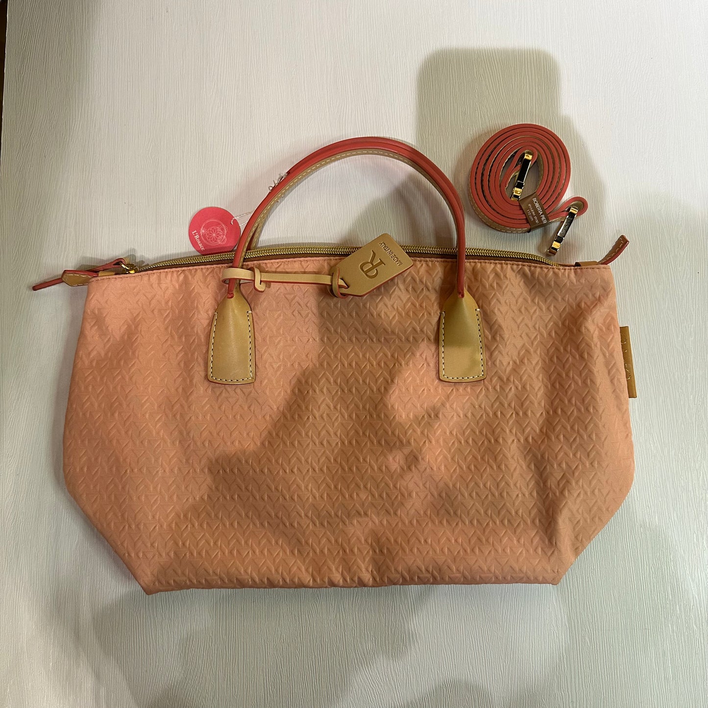 Robertina Relief Small Duffle Bag / Sakura